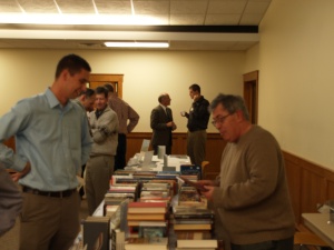 Gary VDS (Credo Books) & Josh Engelsma going over books
